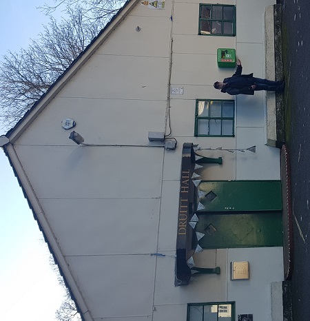 Defibrillator